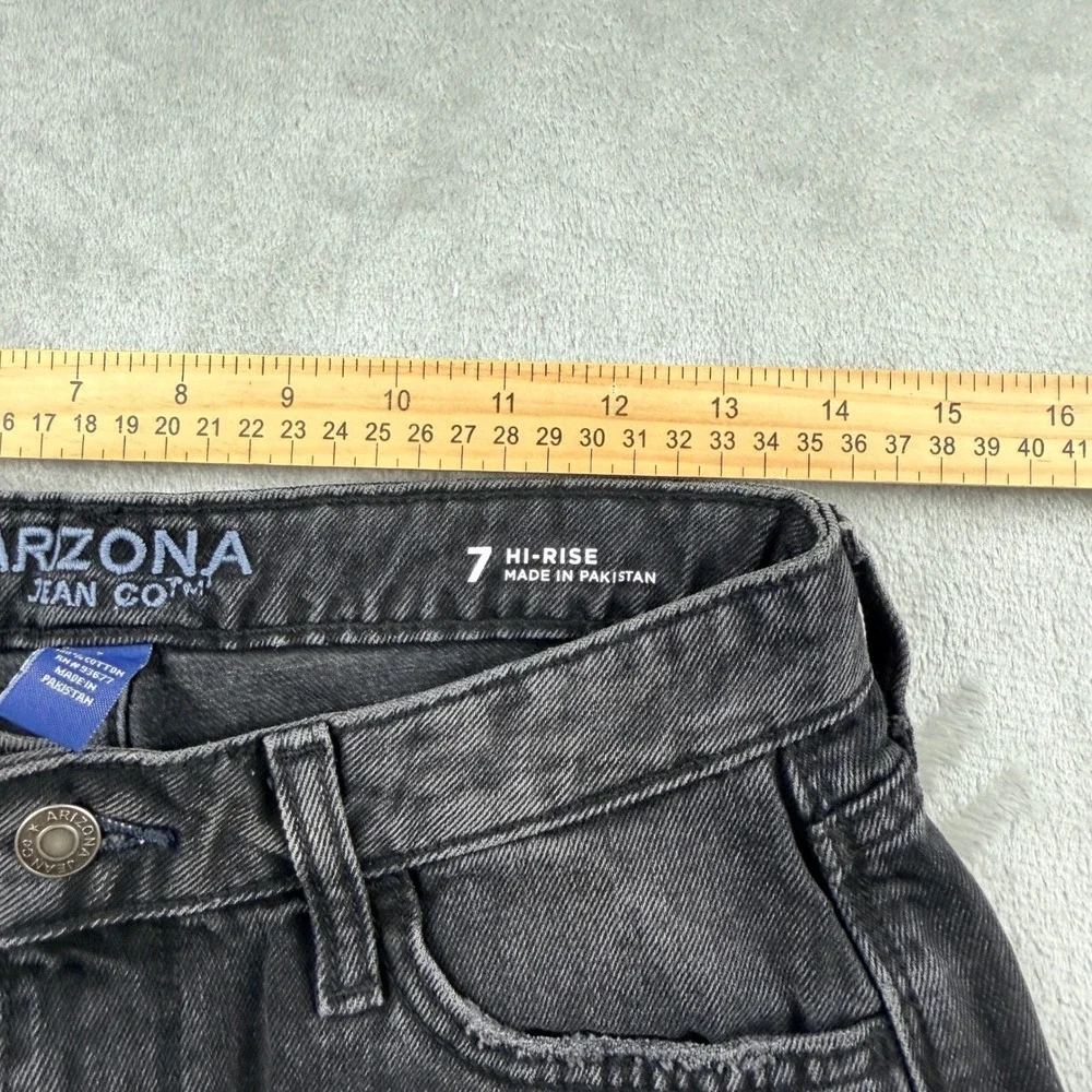 Arizona Jean Co Black Distressed Denim Shorts Women's Size 7 Hi-Rise Cotton
